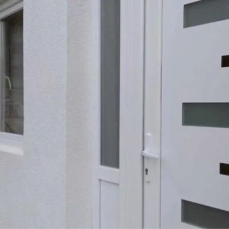 Comfort House Near Pyramides Apartman *