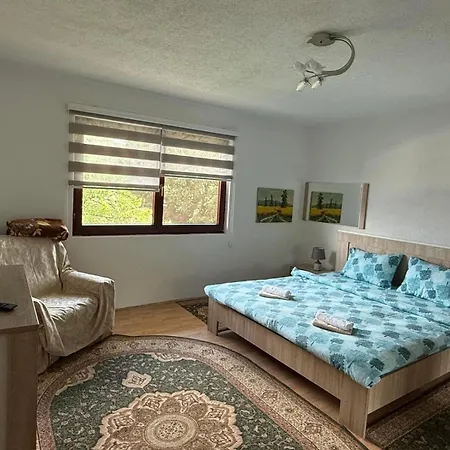 Comfort House Near Pyramides Апартаменты Високо